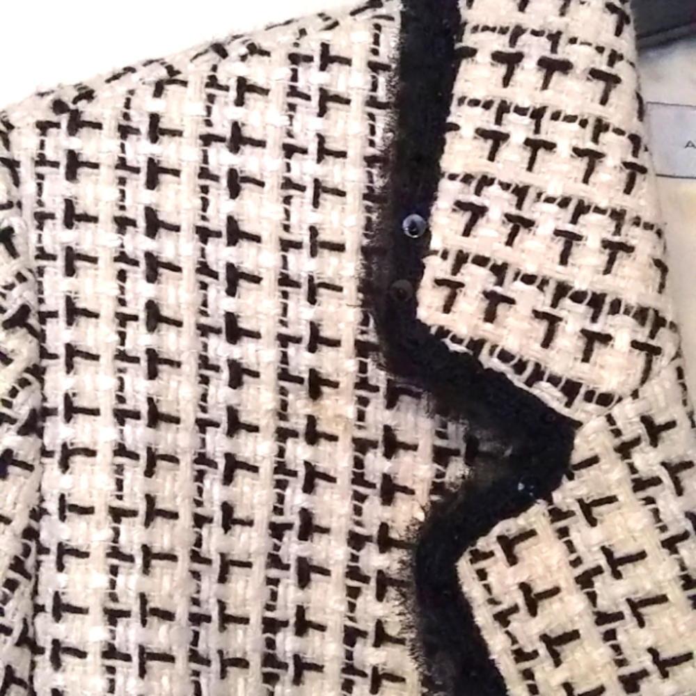 TAHARI Arthur Jacket 12P - Picture 3 of 5